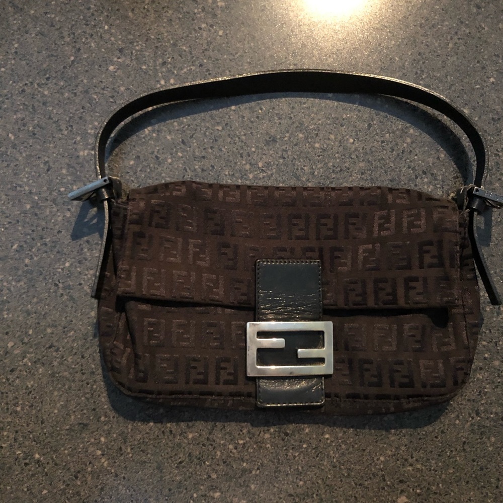 Fendi Purse .. Authentic